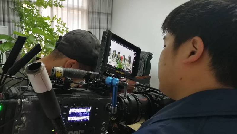 剧本杀式体验：荣县广告片拍摄公司构建沉浸式消费决策路径